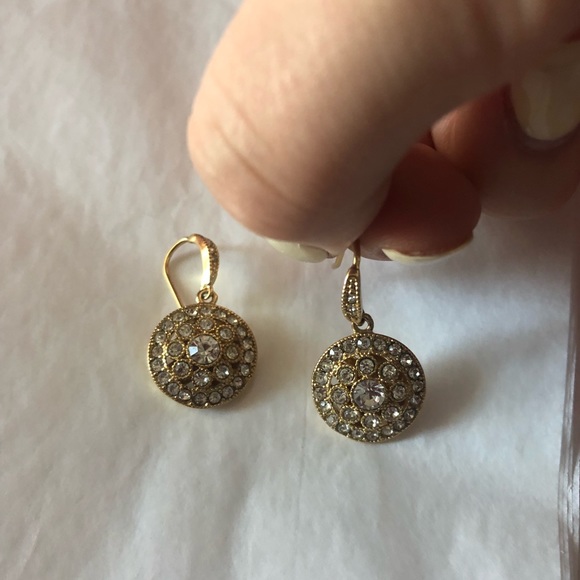 Gold crystal earrings - Picture 2 of 3